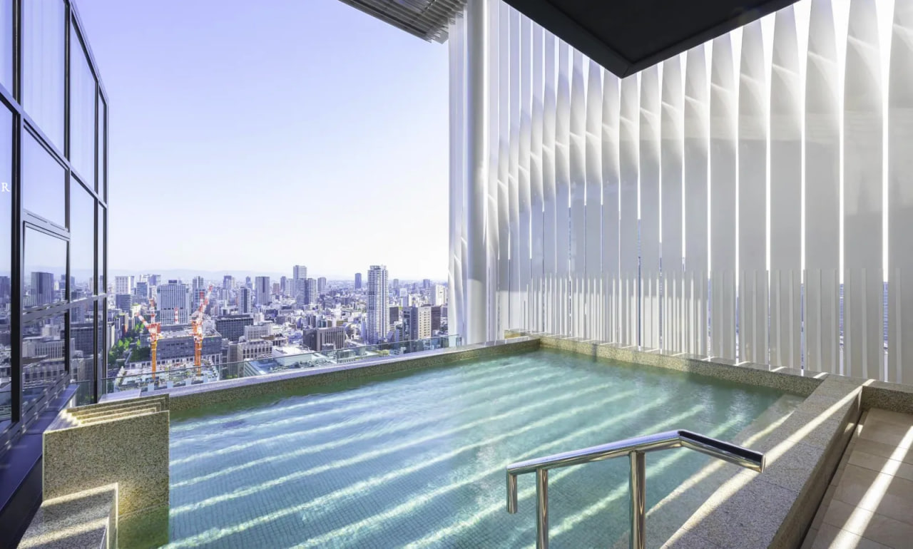 เจาะลึกห้องพักและชุดยูกาตะดีไซน์พิเศษ